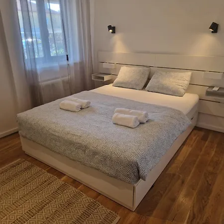Lumar Urban Διαμέρισμα *